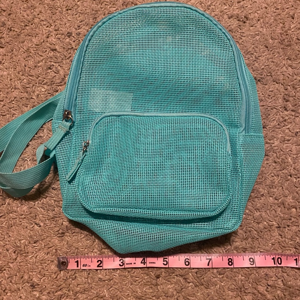 Backpack - Picture 4 of 4